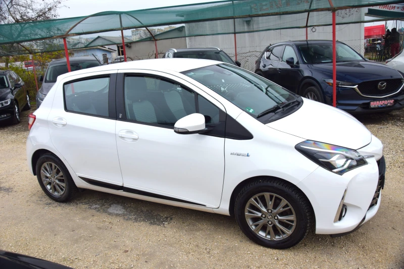 Toyota Yaris 1.5 HYBRID TEAM D, снимка 8 - Автомобили и джипове - 52706860