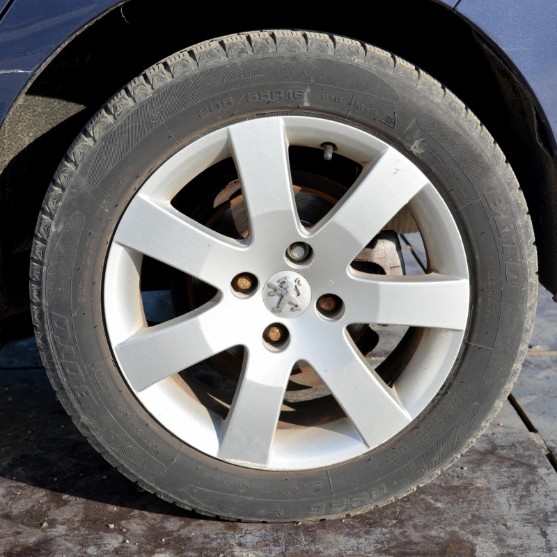 Peugeot 308 1.6 i, снимка 5 - Автомобили и джипове - 53423145