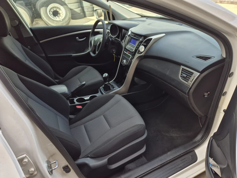 Hyundai I30 1.6d-110k.Евро5 , снимка 14 - Автомобили и джипове - 53466831