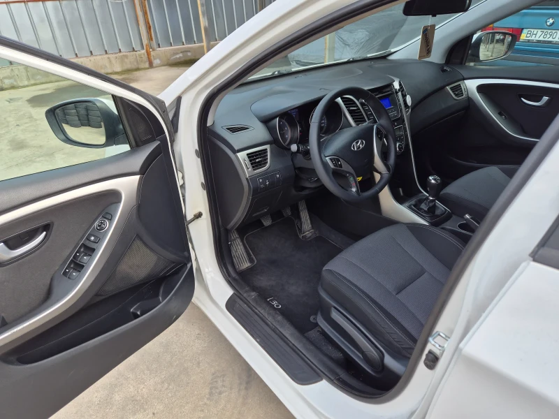 Hyundai I30 1.6d-110k.Евро5 , снимка 8 - Автомобили и джипове - 53466831