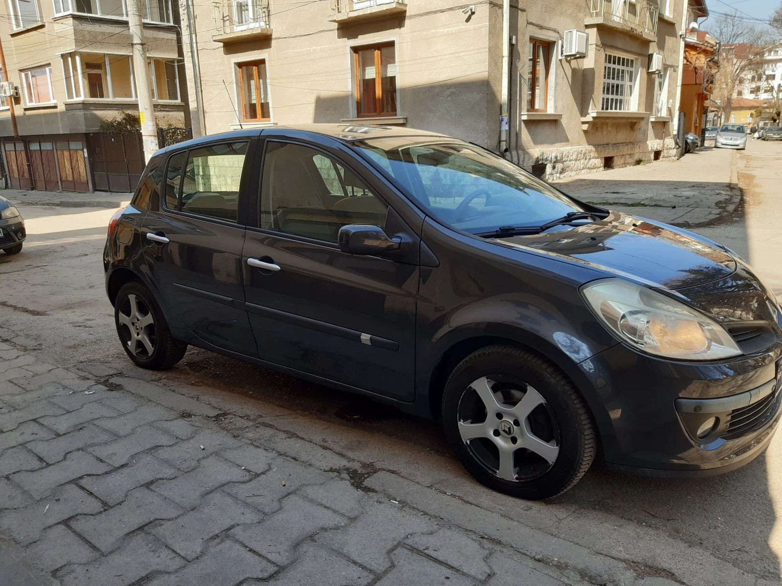 Renault Clio 1.6.I AVTOMAT - изображение 3