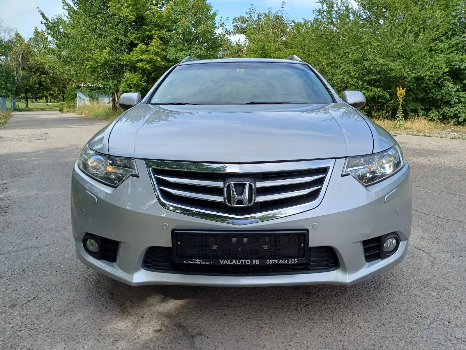 Honda Accord 2.2  l-DTEC EXECUTIVE - изображение 2