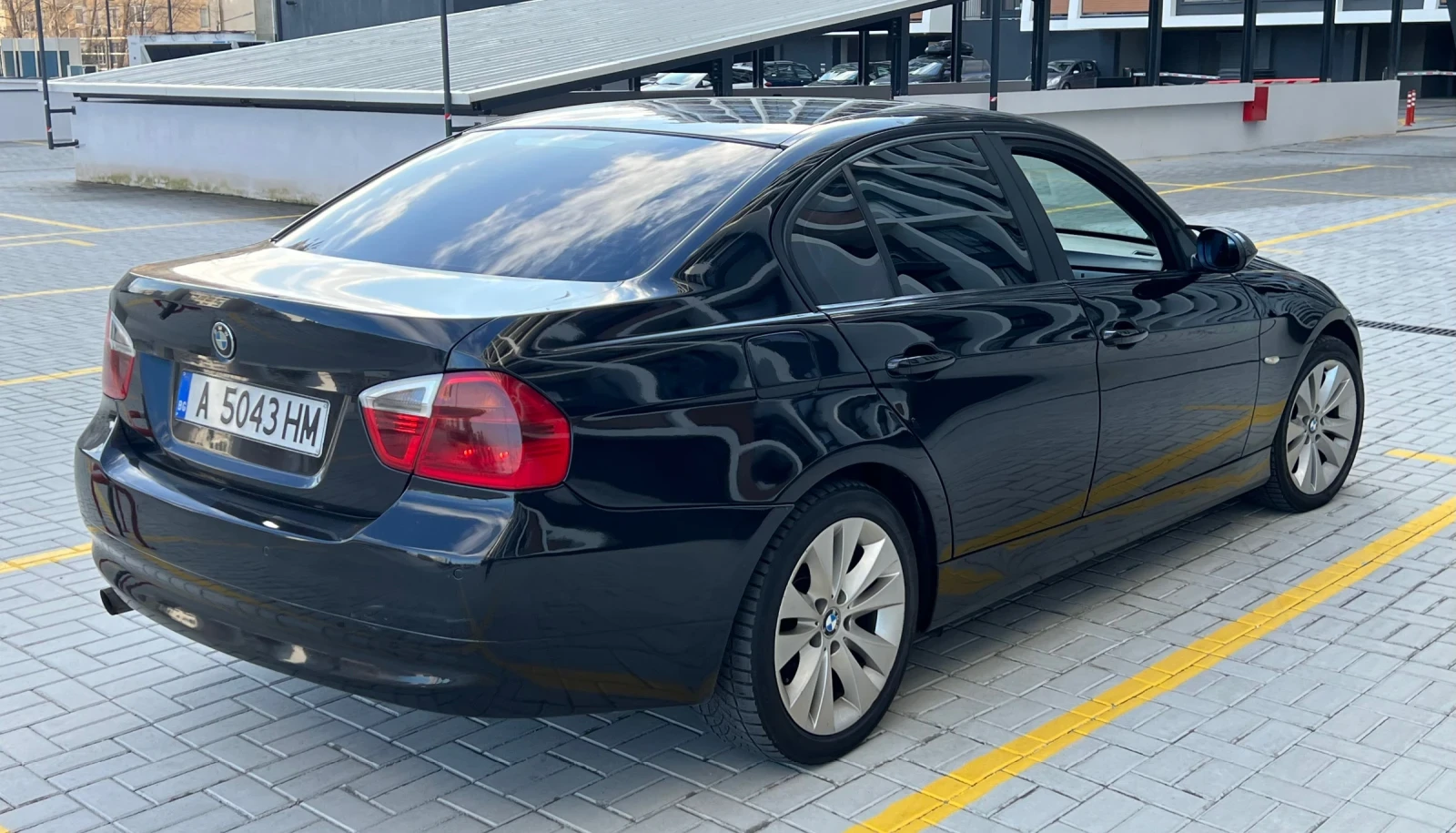 BMW 320 D 2007г Автоматик - изображение 2