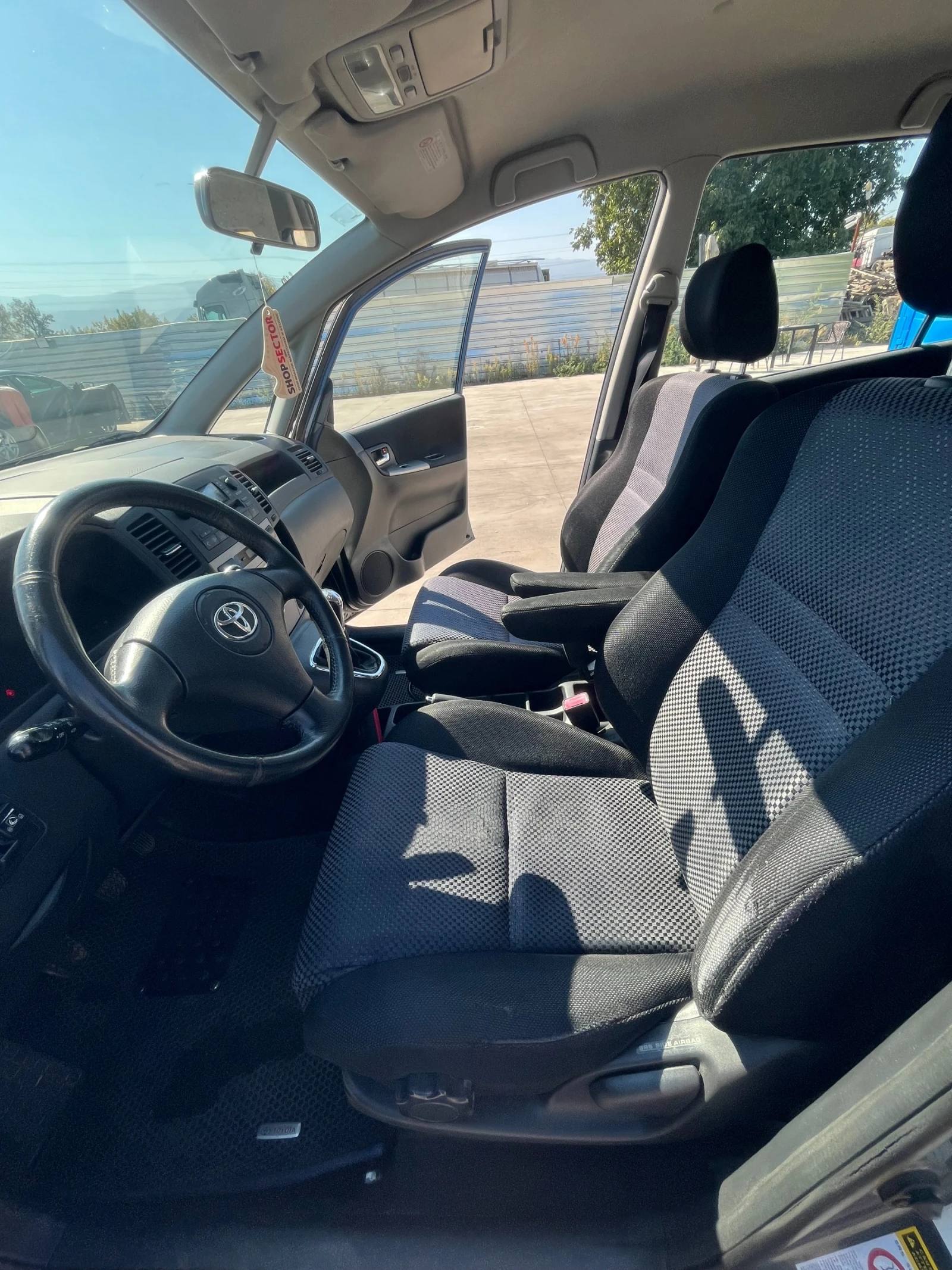 Toyota Corolla verso  - изображение 5