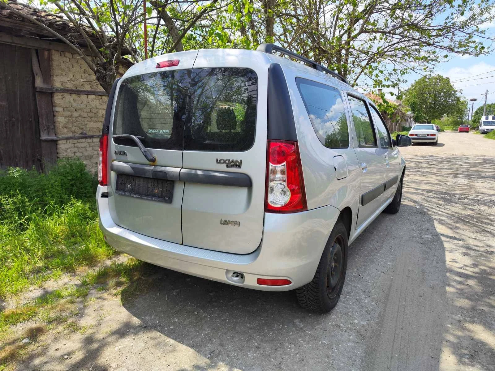 Dacia Logan 1.6   Бензин Фейс  - изображение 4
