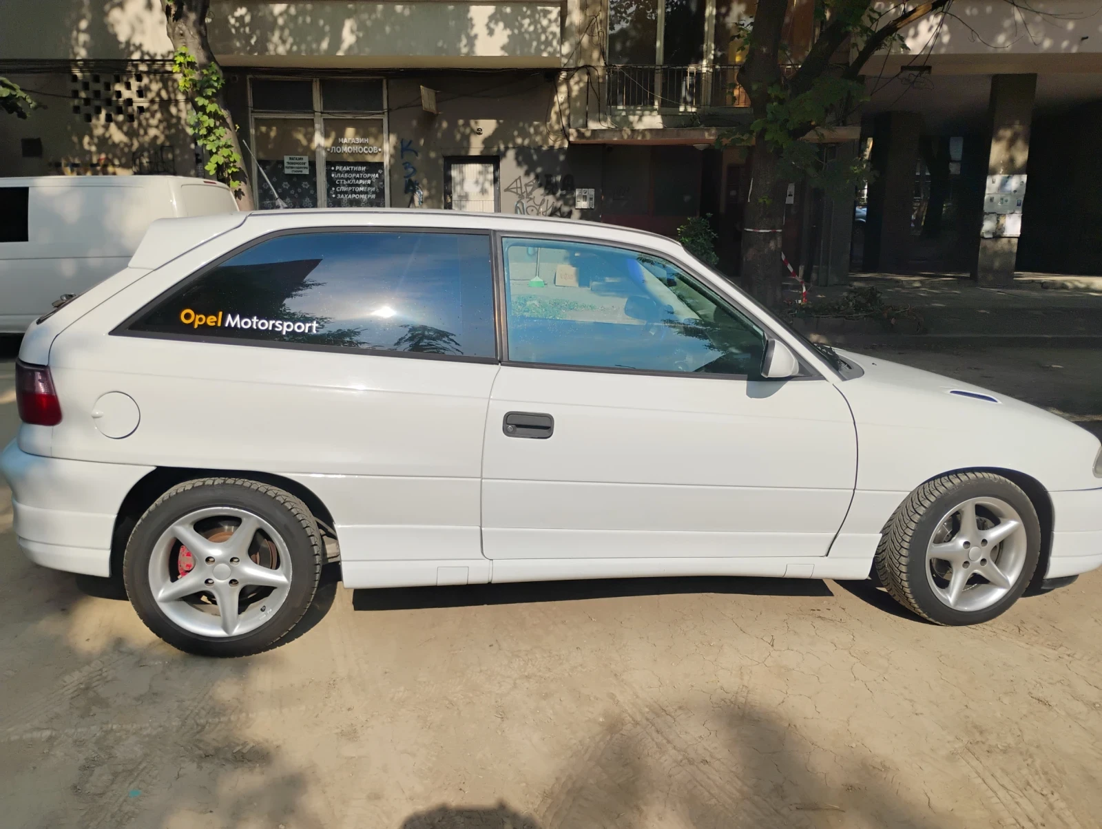 Opel Astra GSI - изображение 3