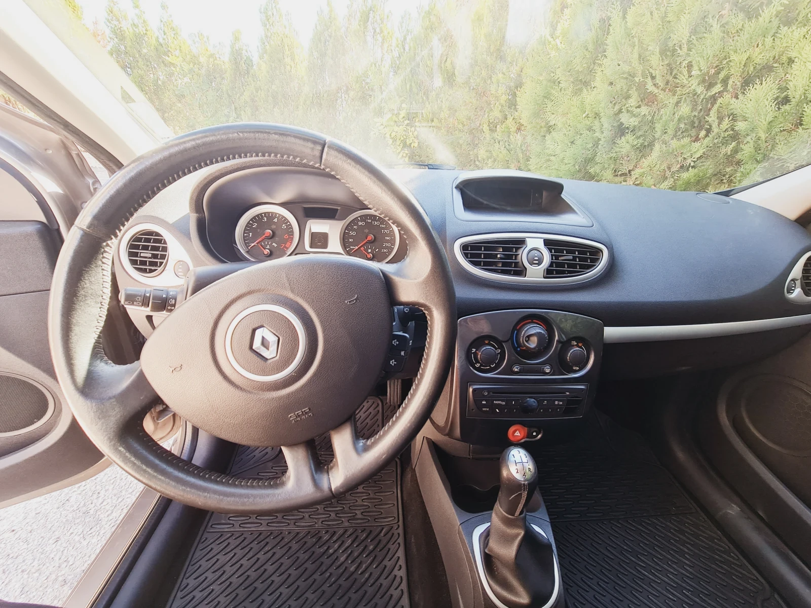 Renault Clio | Mobile.bg   13