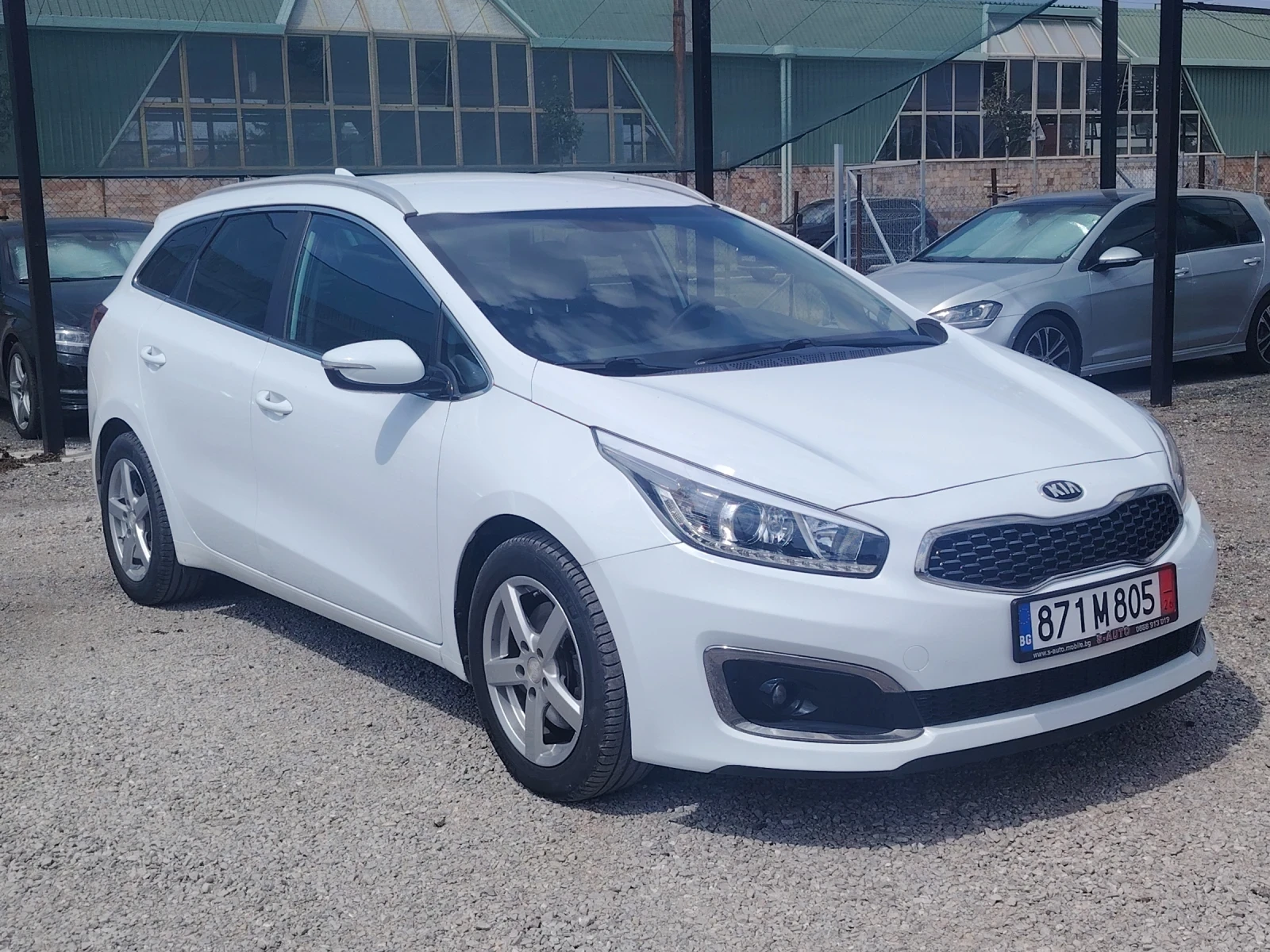 Kia Ceed 1.6 GDI Автоматик! 159000км.Swiss, снимка 3 - Автомобили и джипове - 55633417