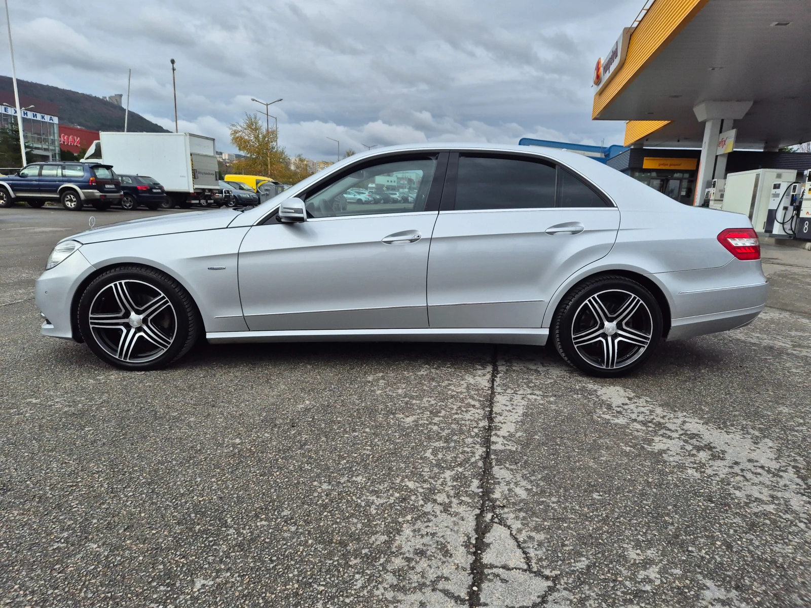 Mercedes-Benz E 220 220CDI AMG AVANTGARDE  - изображение 9