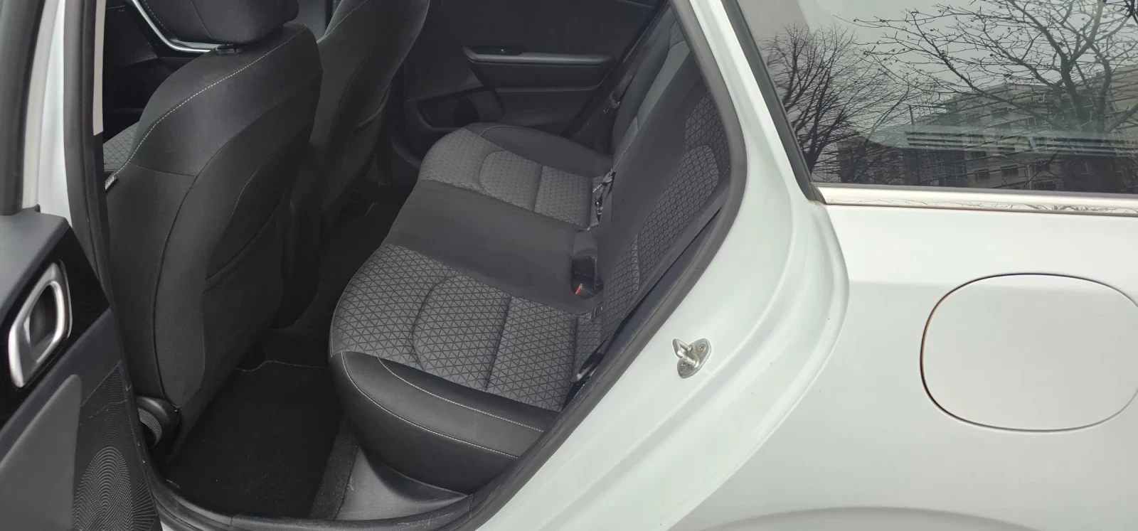 Kia Ceed 1.6 CRDI     | Mobile.bg   9