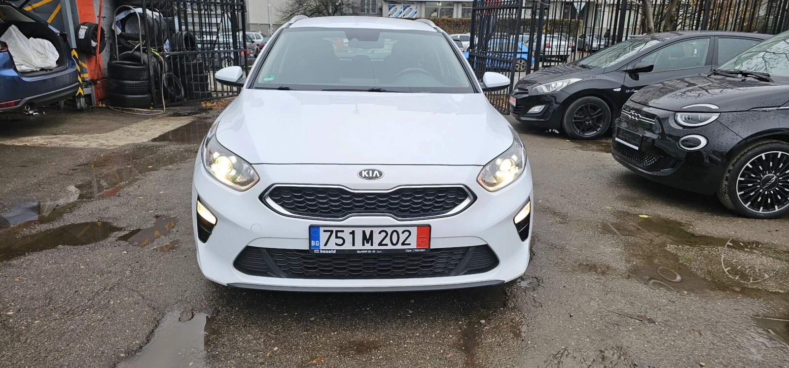 Kia Ceed 1.6 CRDI     | Mobile.bg   2