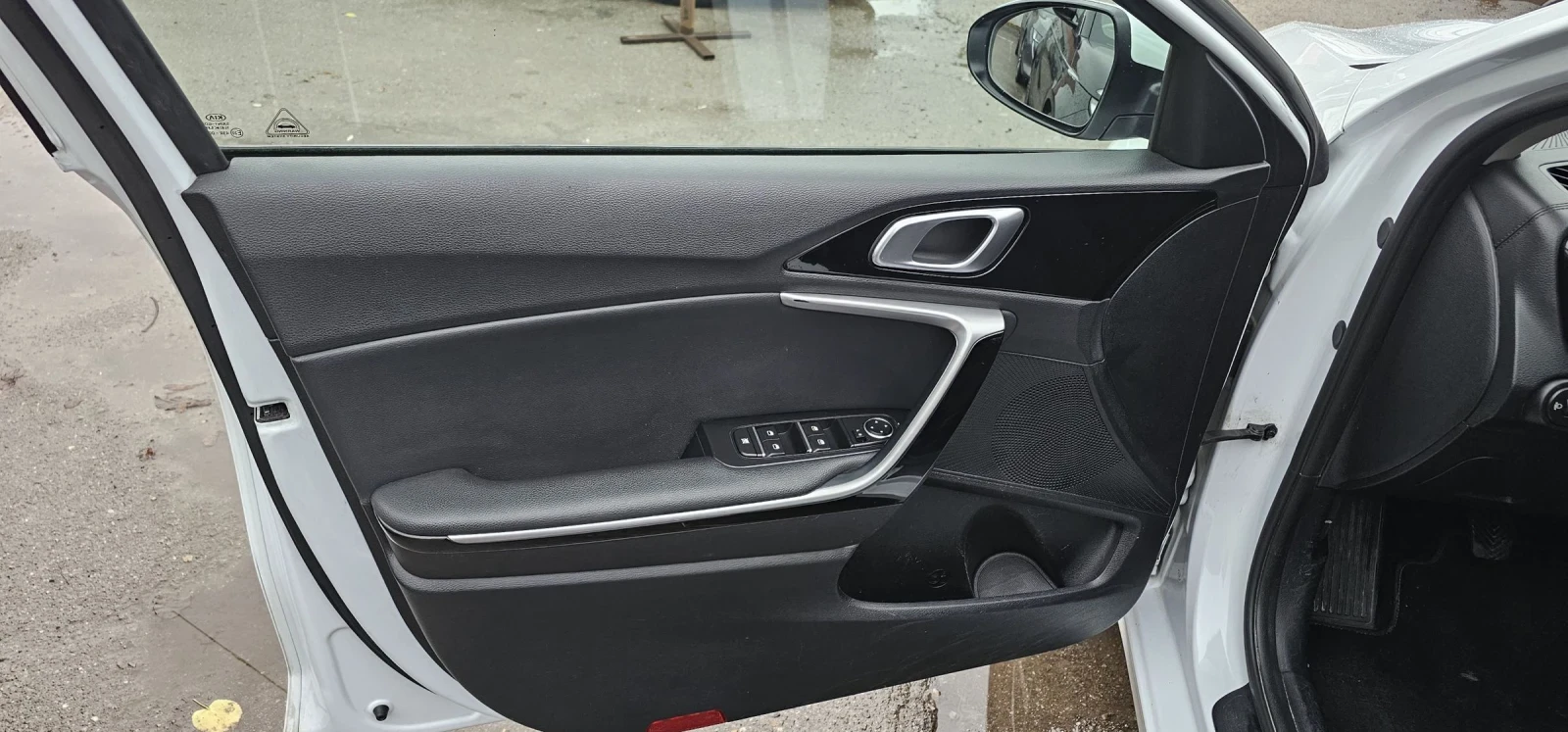 Kia Ceed 1.6 CRDI     | Mobile.bg   10