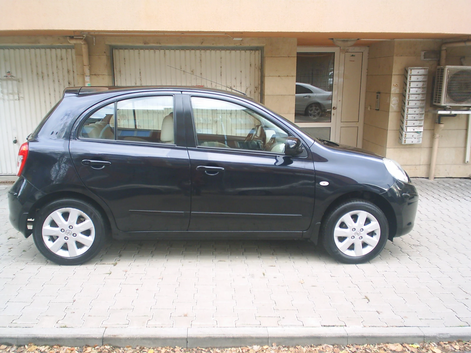 Nissan Micra 1.2 12v 80 к.с - изображение 3