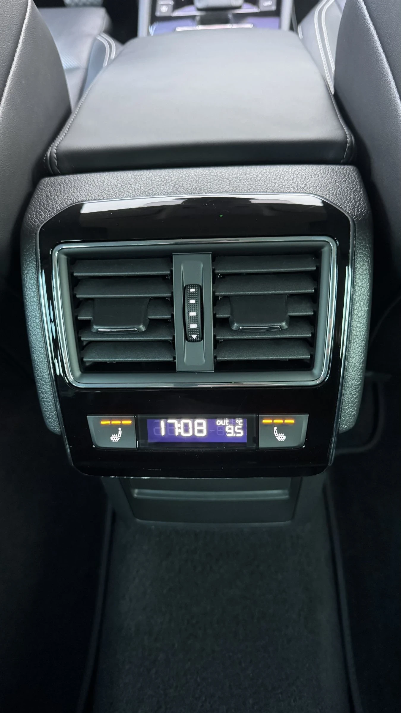 Skoda Superb Digital* L&K* Germany* �����  | Mobile.bg � ����������� 10