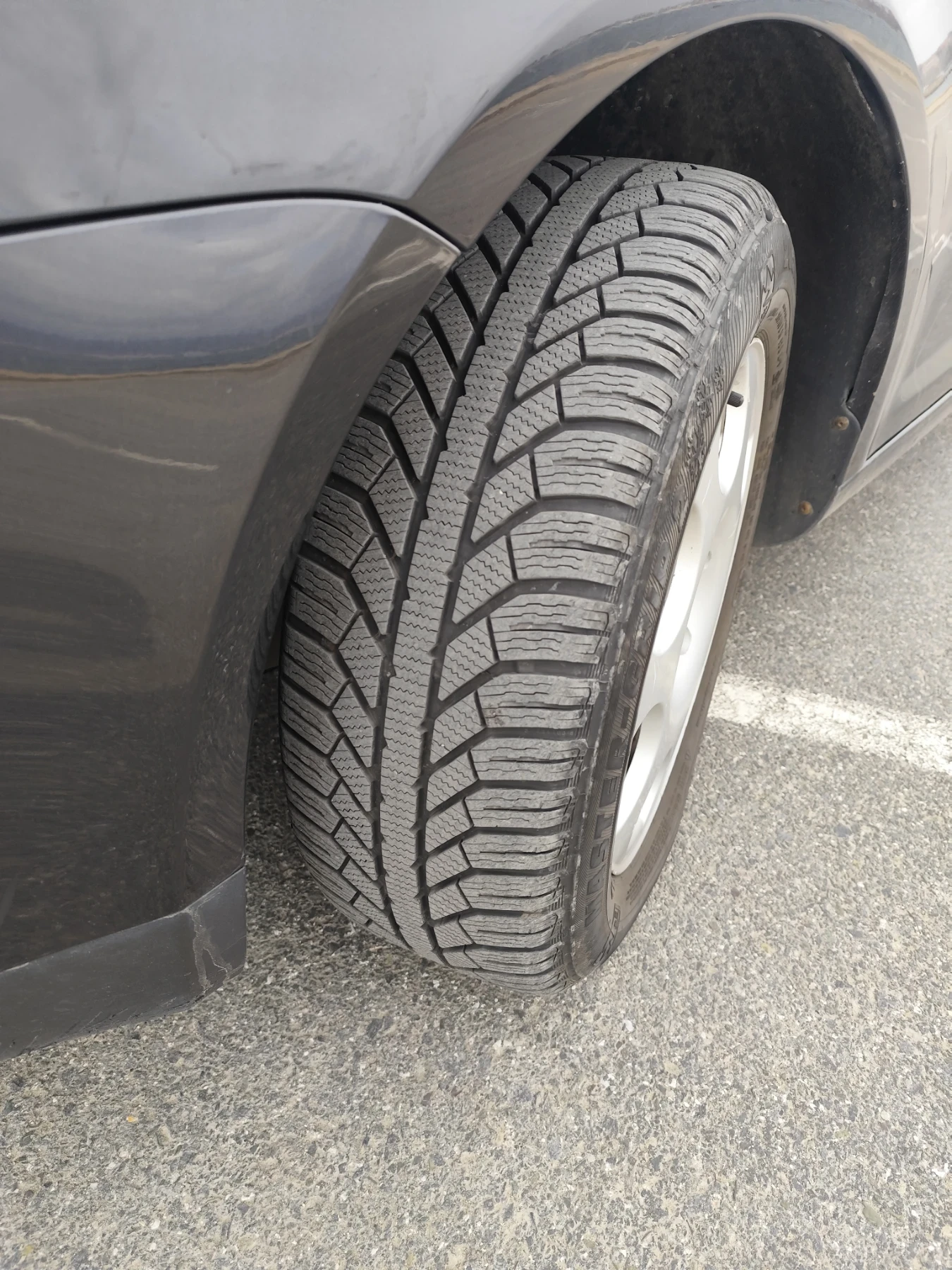 VW Touran 1, 9, снимка 4 - Автомобили и джипове - 53917380