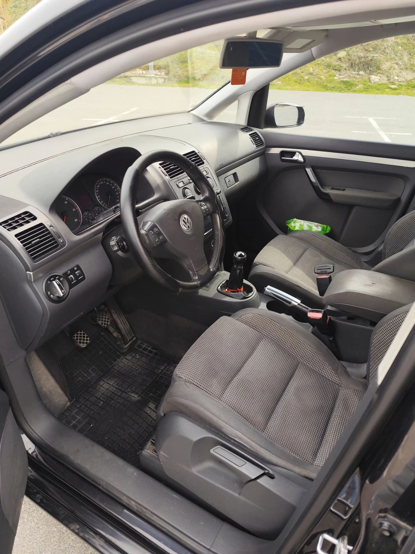 VW Touran 1, 9, снимка 7 - Автомобили и джипове - 53917380