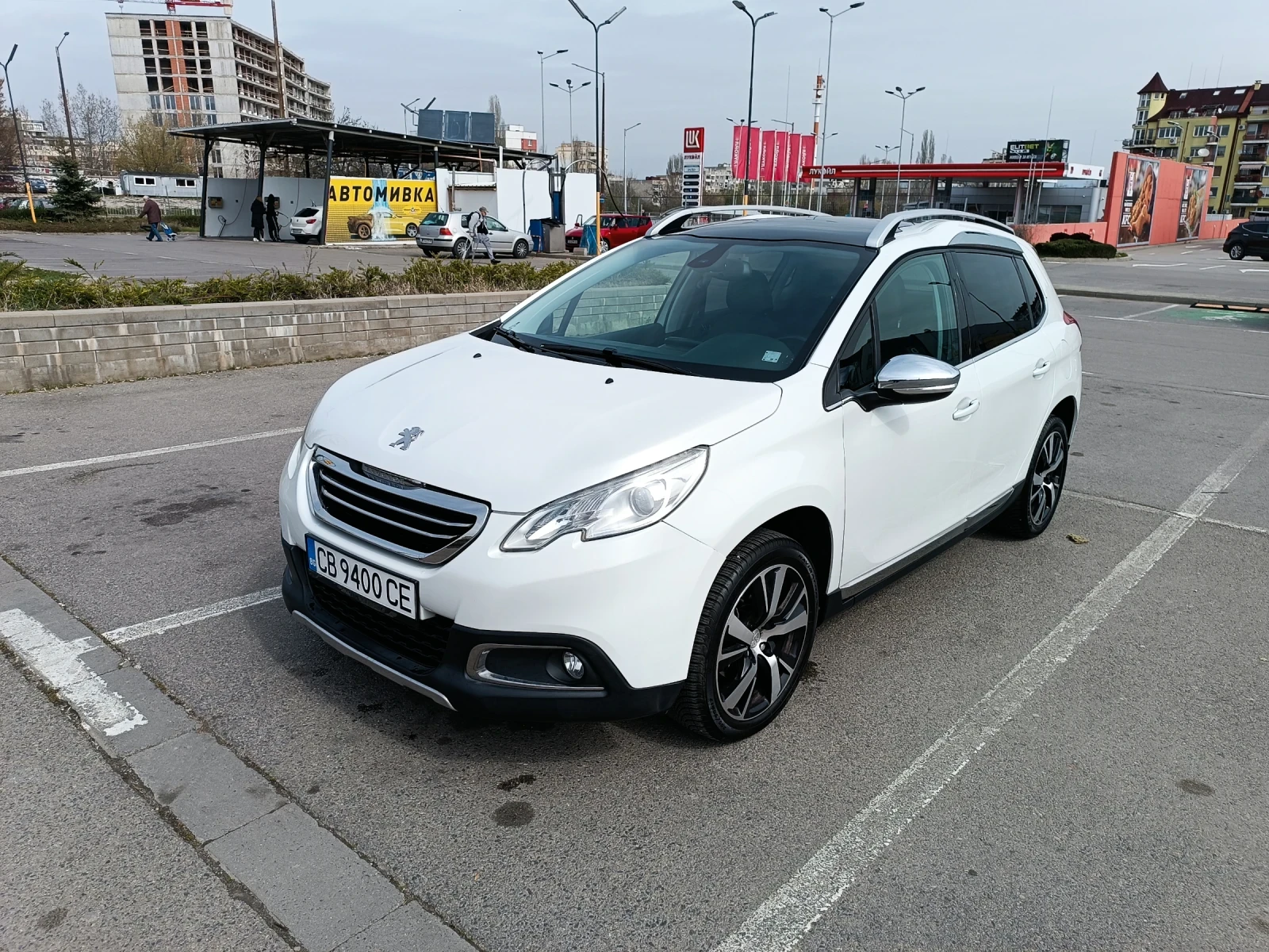 Peugeot 2008, снимка 2 - Автомобили и джипове - 54180279
