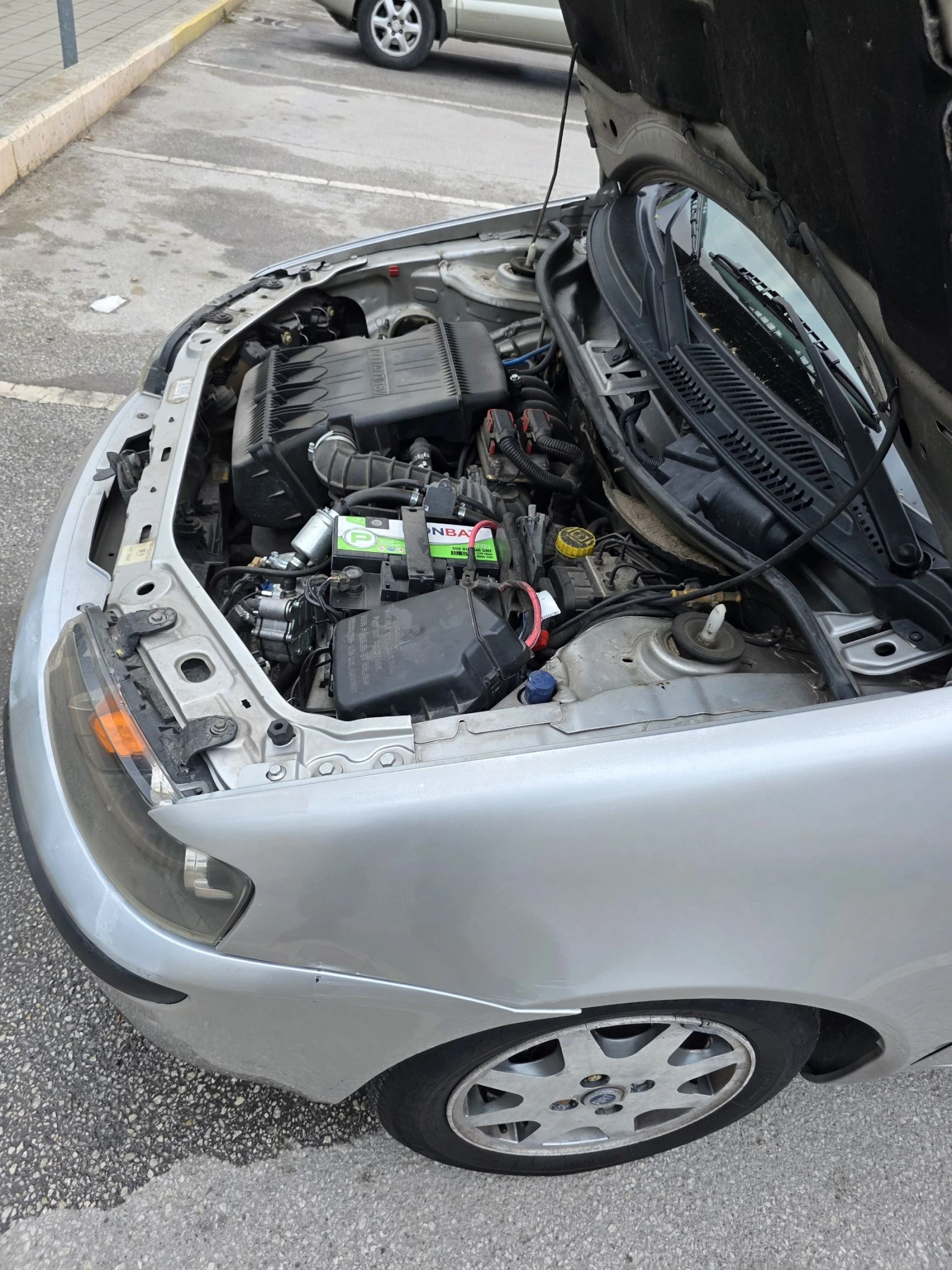 Fiat Punto 1.2i, снимка 10 - Автомобили и джипове - 54259965