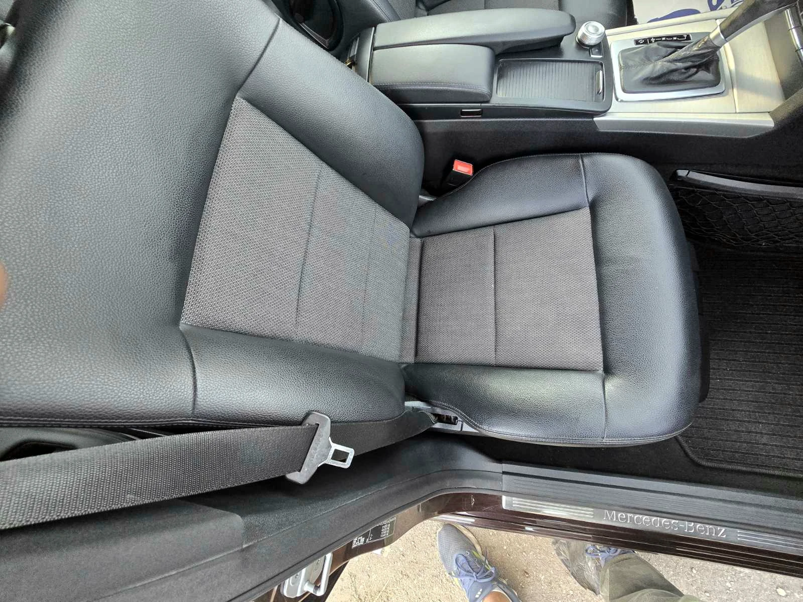 Mercedes-Benz E 250 УНИКАТ/AVANTGARDE/LED, снимка 12 - Автомобили и джипове - 54666922