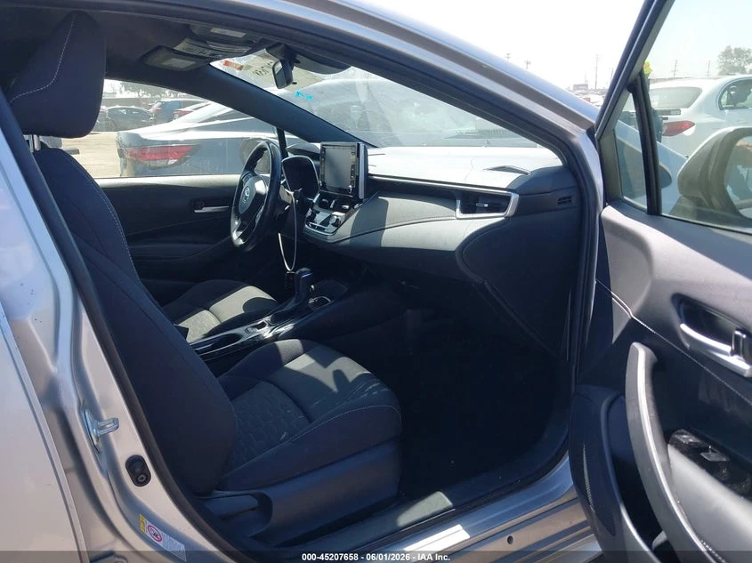 Toyota Corolla 2.0l Se, снимка 5 - Автомобили и джипове - 54860736