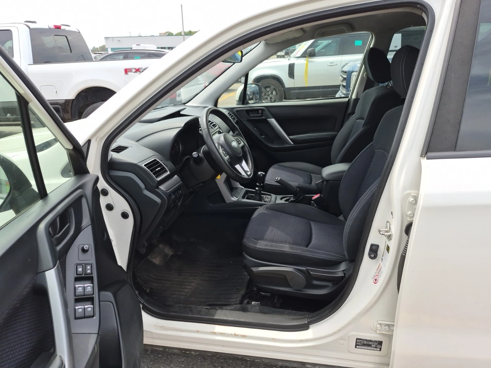 Subaru Forester ПОДГРЕВ * * КАМЕРА * * CARFAX * * АВТО КРЕДИТ * * , снимка 5 - Автомобили и джипове - 55133135