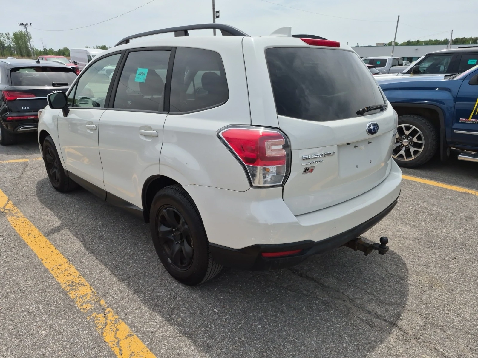 Subaru Forester ПОДГРЕВ * * КАМЕРА * * CARFAX * * АВТО КРЕДИТ * * , снимка 4 - Автомобили и джипове - 55133135