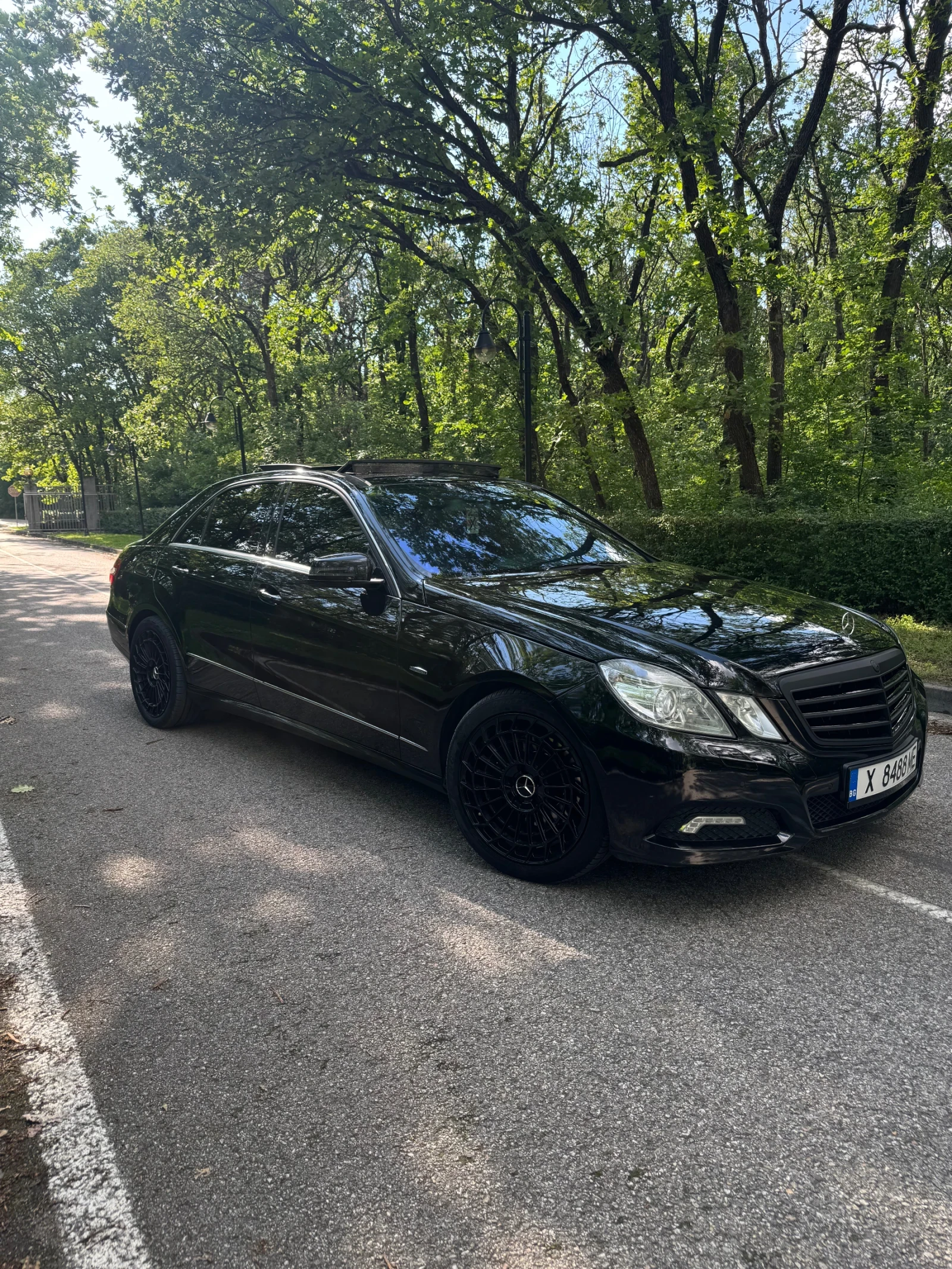 Mercedes-Benz E 350, снимка 3 - Автомобили и джипове - 55597978
