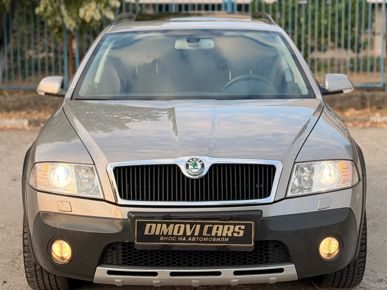 Skoda Octavia Scout 2.0TDI/КСЕНОН/ИТАЛИЯ, снимка 8 - Автомобили и джипове - 55667159