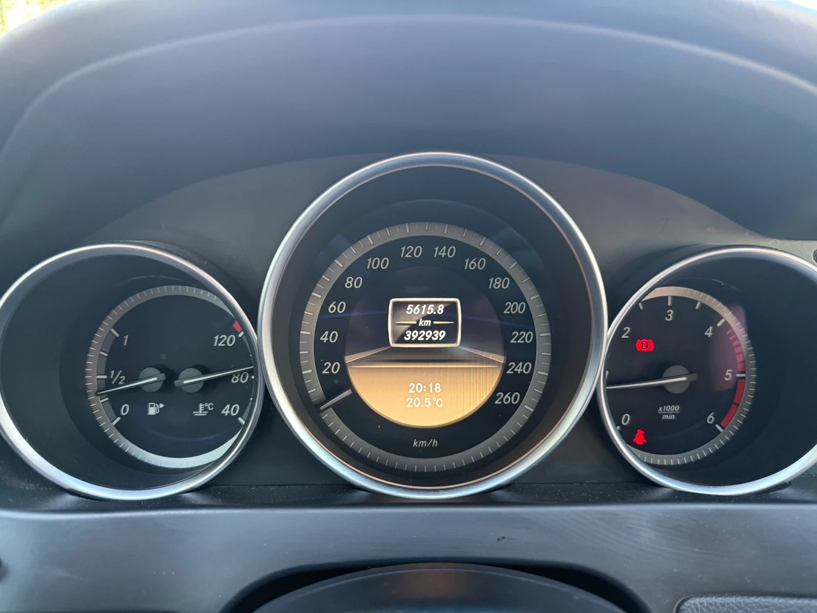 Mercedes-Benz C 200, снимка 12 - Автомобили и джипове - 55682685