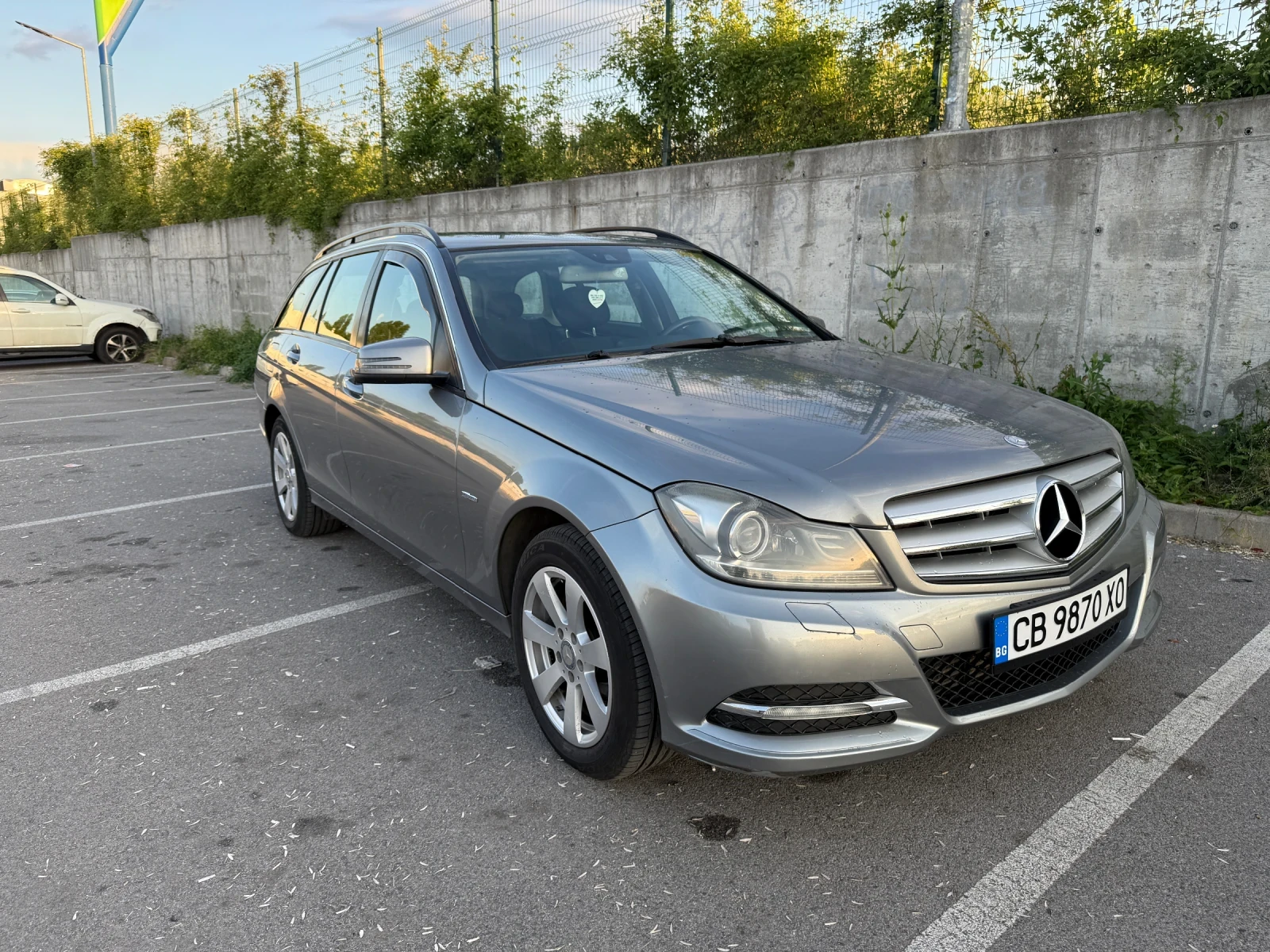 Mercedes-Benz C 200, снимка 2 - Автомобили и джипове - 55682685