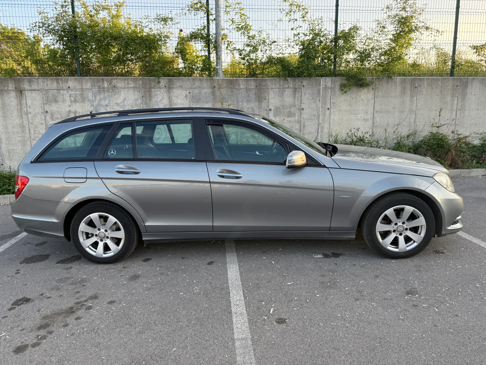 Mercedes-Benz C 200, снимка 3 - Автомобили и джипове - 55682685