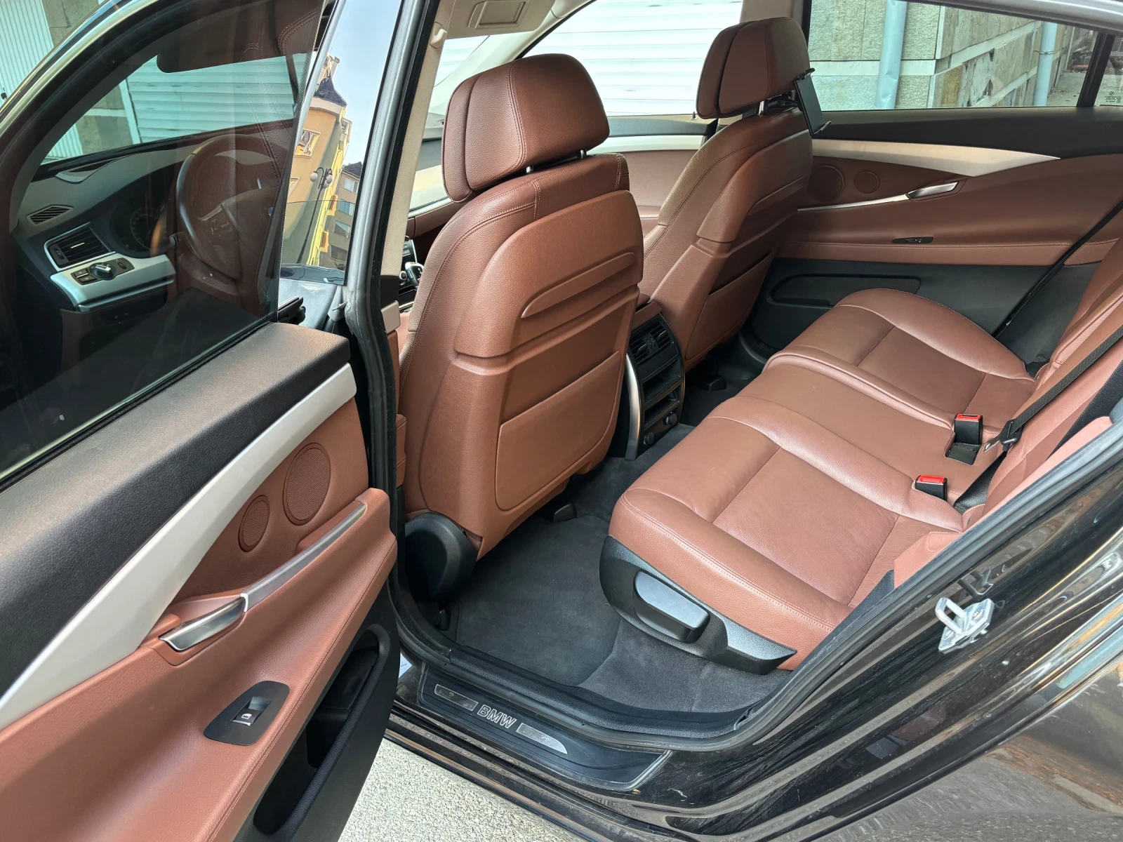 BMW 5 Gran Turismo 535xi Обслужен мотор., снимка 10 - Автомобили и джипове - 55703940