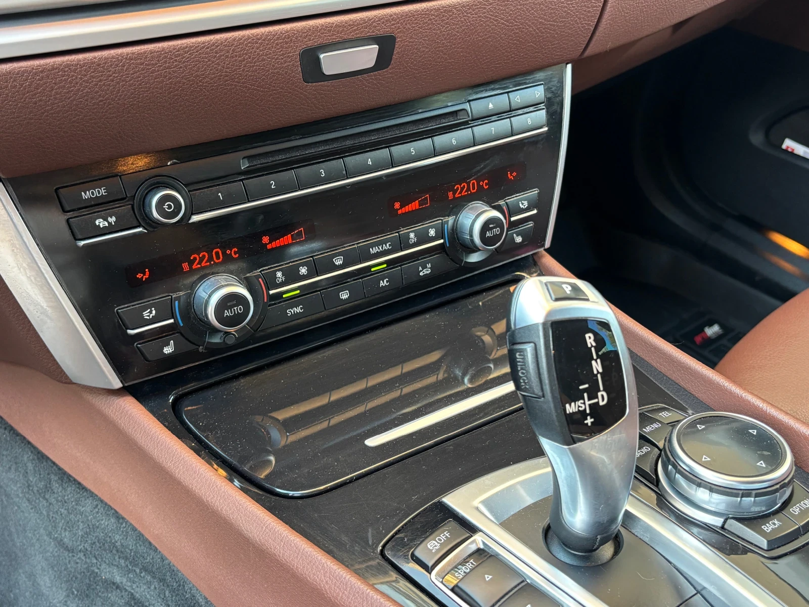 BMW 5 Gran Turismo 535xi Обслужен мотор., снимка 11 - Автомобили и джипове - 55703940