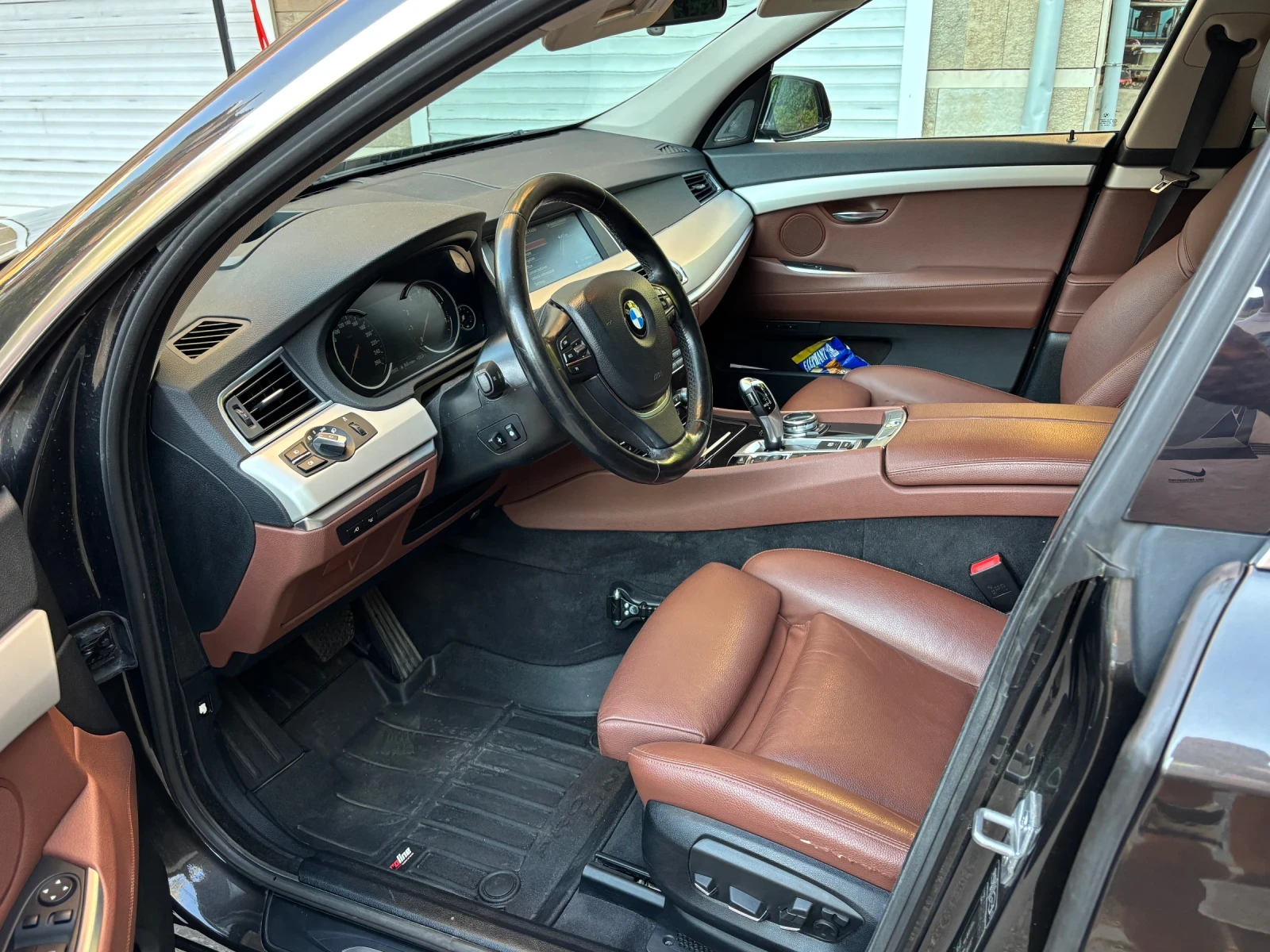 BMW 5 Gran Turismo 535xi Обслужен мотор., снимка 6 - Автомобили и джипове - 55703940