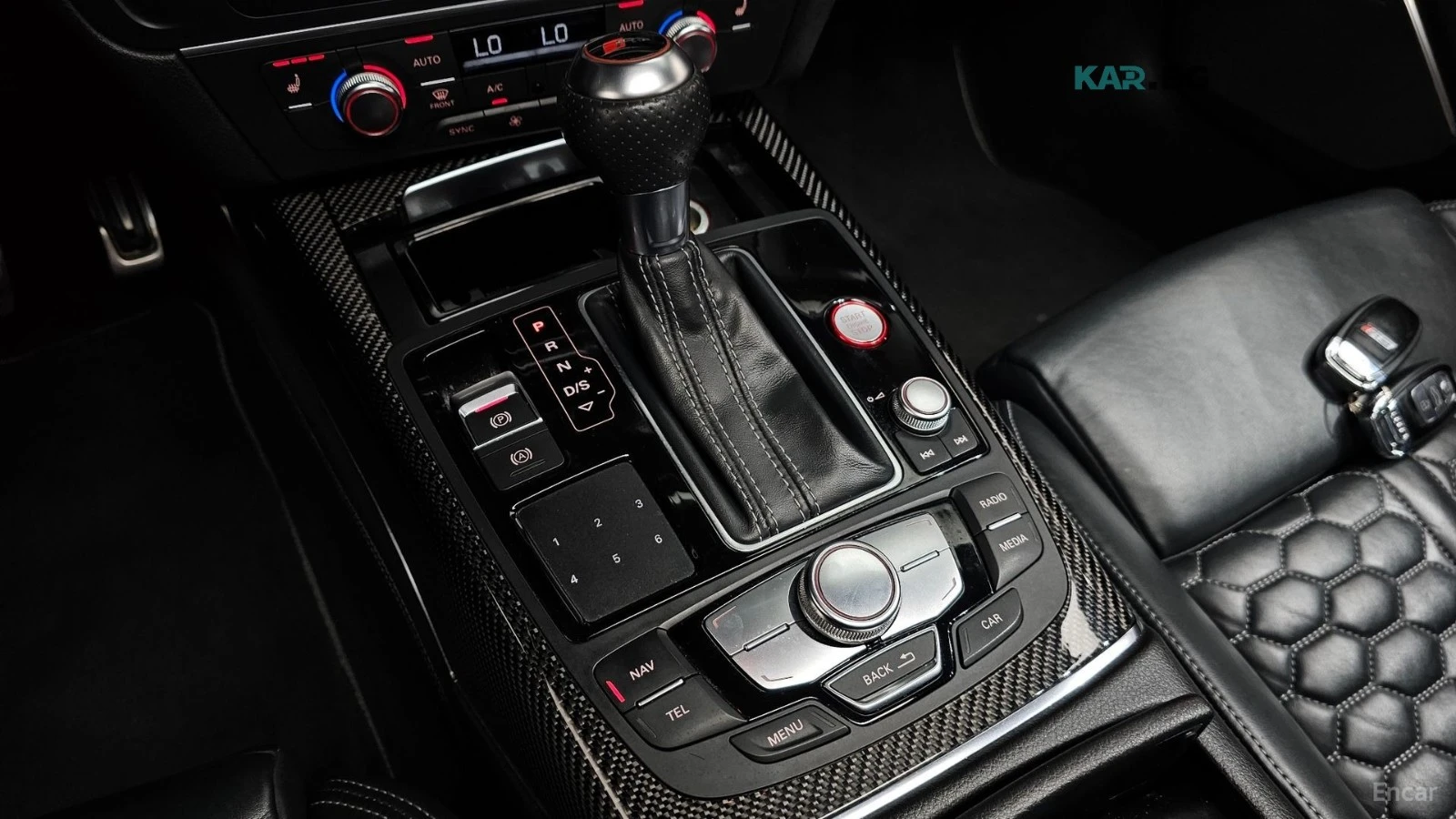Audi Rs7 4.0 TFSI QUATTRO* HUD* КОЖА* НАВИ* ПАНО* АВТОКРЕДИ, снимка 8 - Автомобили и джипове - 55704135