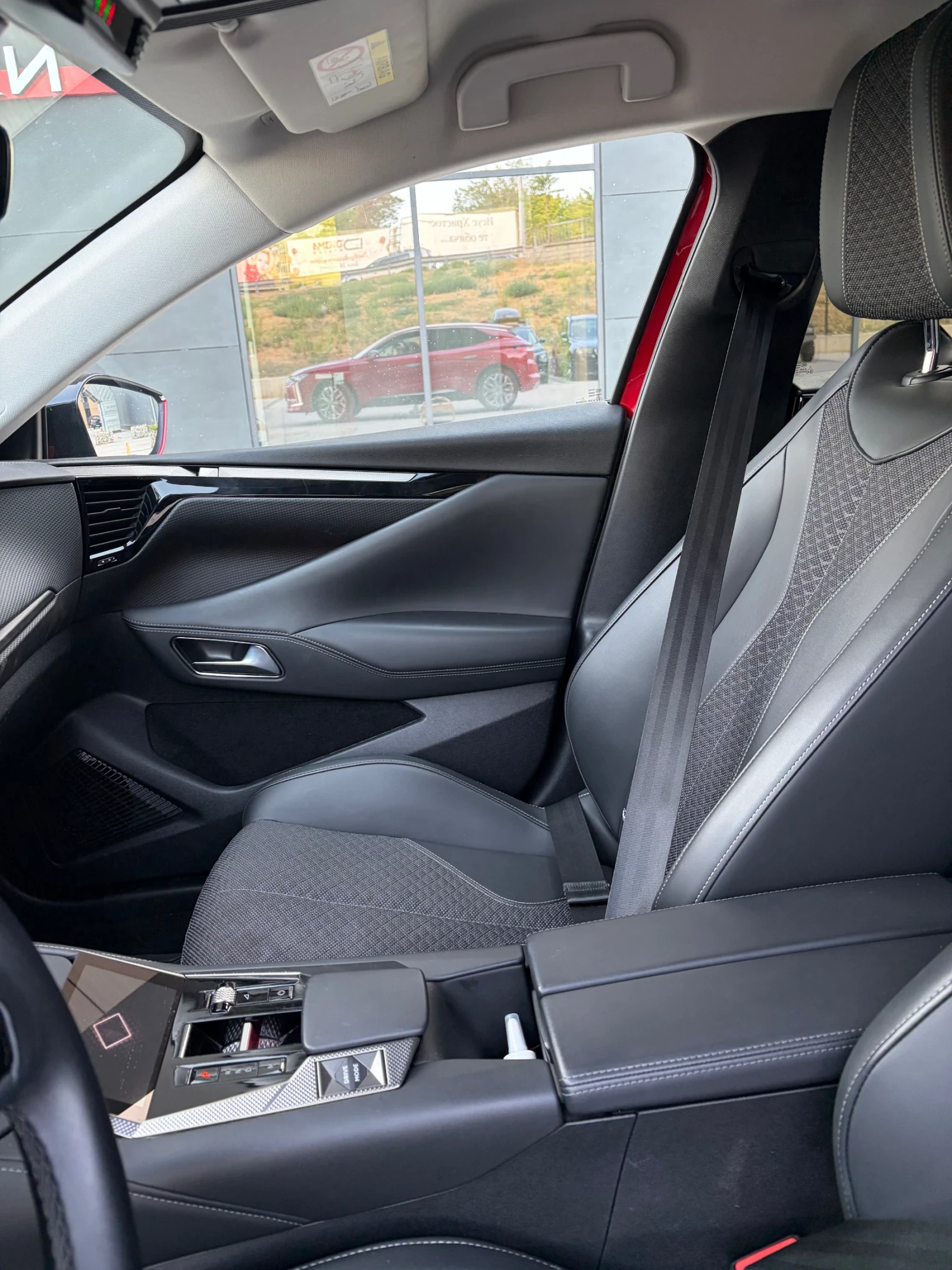 DS DS 4, снимка 10 - Автомобили и джипове - 55925482