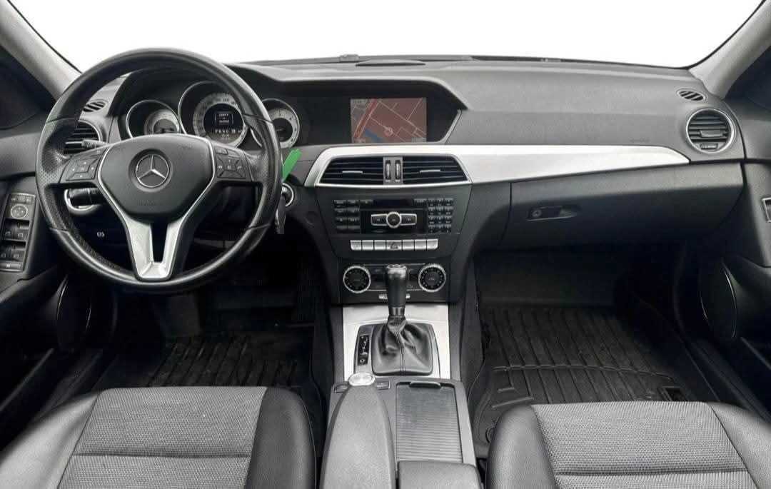 Mercedes-Benz C 220 Нави Камера Люк 8 бр Алуминиеви джанти Avantgarde , снимка 5 - Автомобили и джипове - 55932071