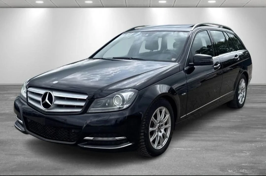 Mercedes-Benz C 220 Нави Камера Люк 8 бр Алуминиеви джанти Avantgarde 