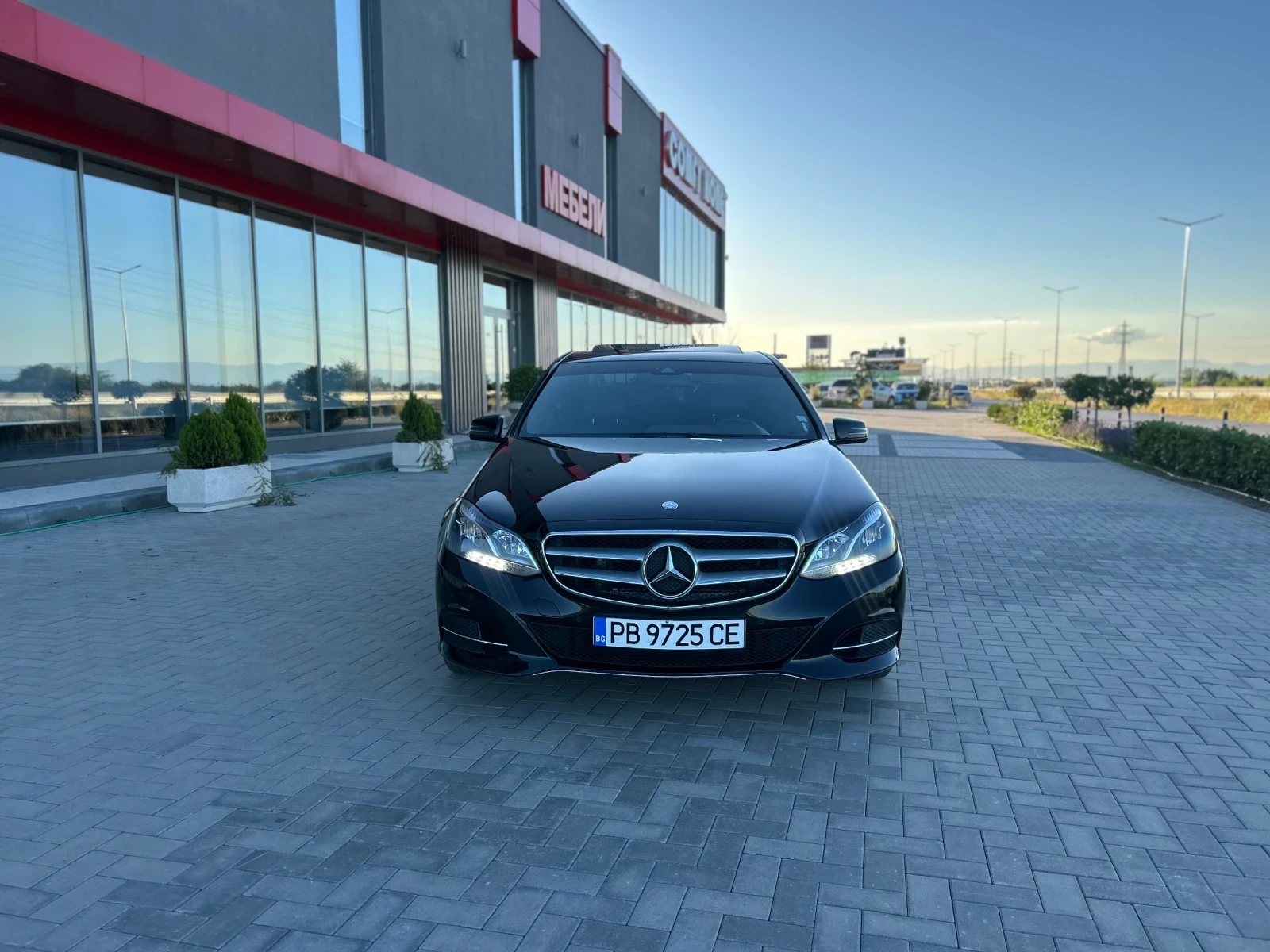 Mercedes-Benz E 350 BlueTec/Avantgarde/7G+ /TOP!, снимка 2 - Автомобили и джипове - 56097157