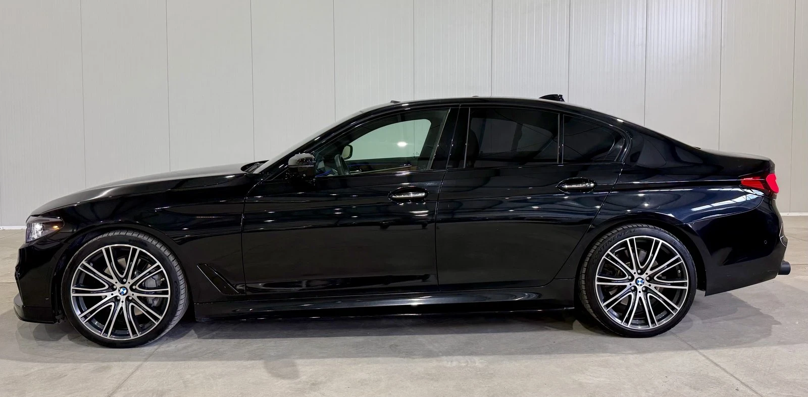 BMW 540 xDrive TOP , снимка 12 - Автомобили и джипове - 56464630