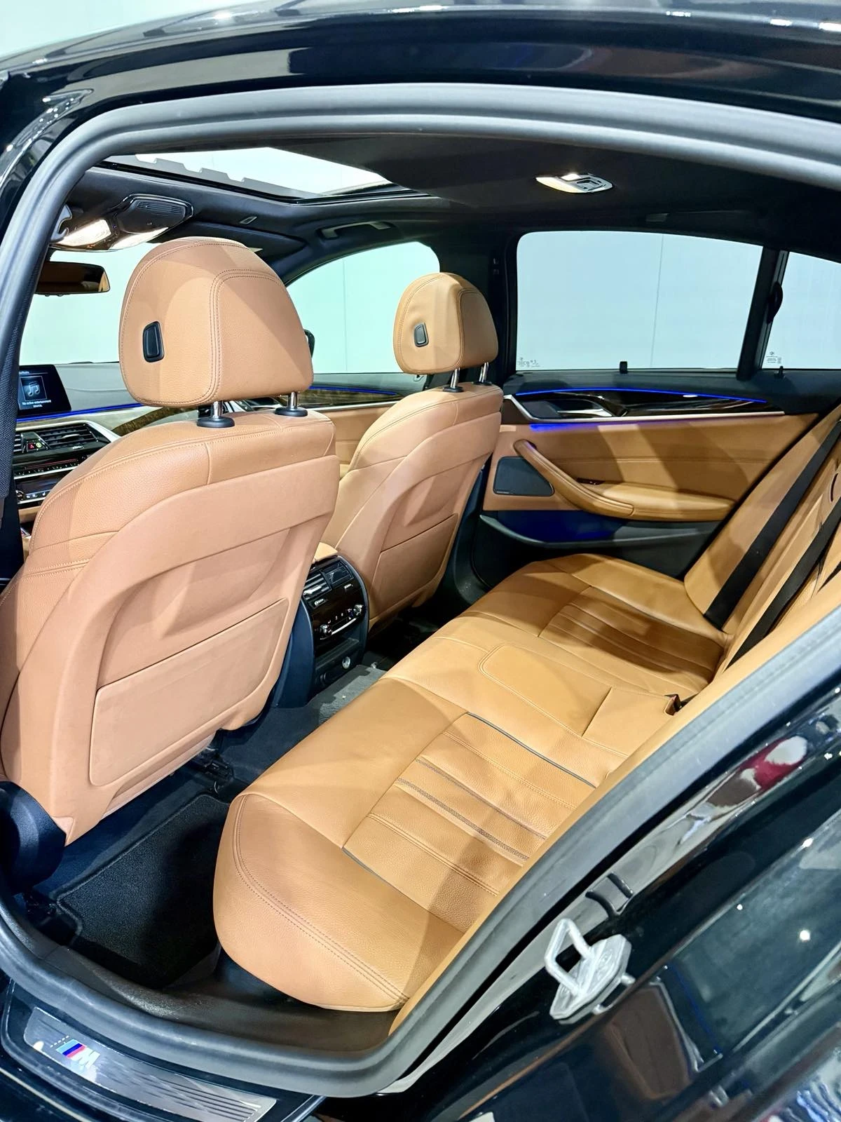BMW 540 xDrive TOP , снимка 16 - Автомобили и джипове - 56464630