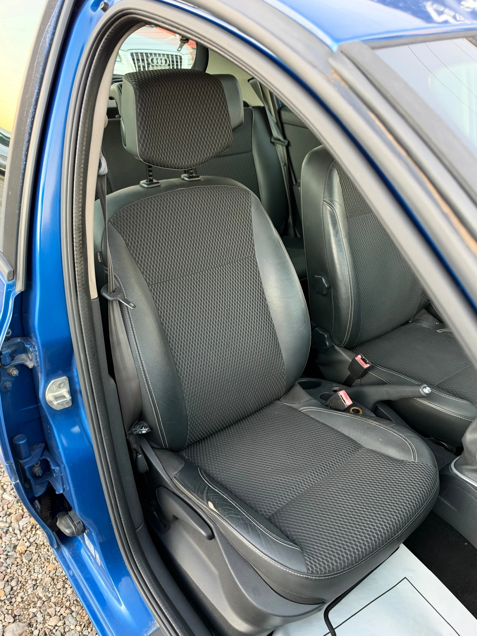 Renault Clio 1.5DCI NAVI, снимка 11 - Автомобили и джипове - 56629236