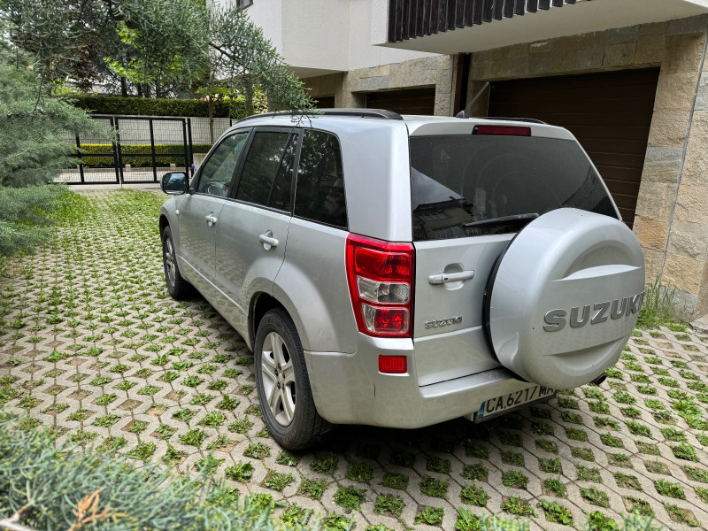 Suzuki Grand vitara 2.0 + Газ, снимка 3 - Автомобили и джипове - 45529961