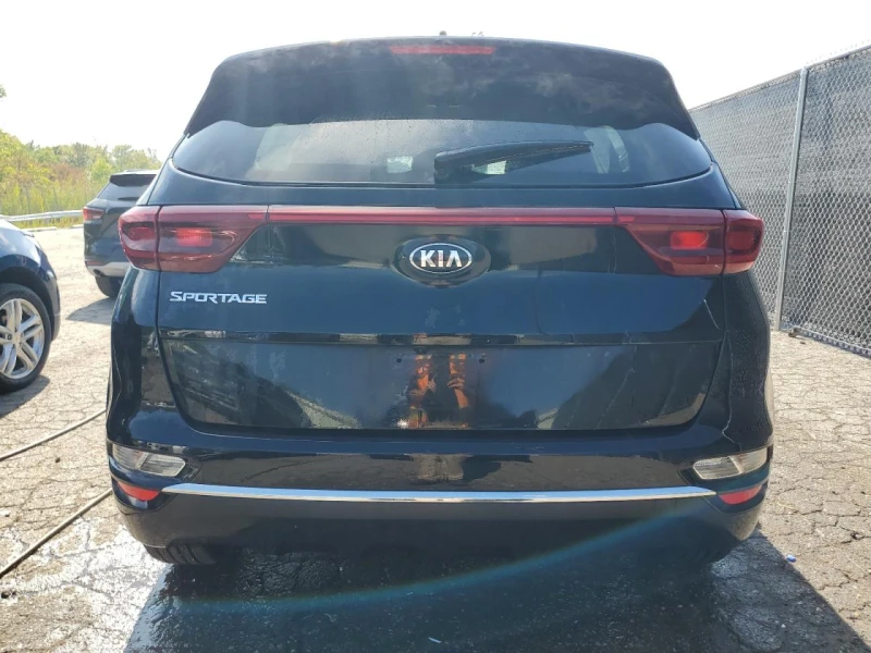 Kia Sportage, снимка 6 - Автомобили и джипове - 48328354