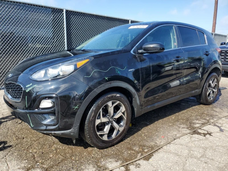 Kia Sportage, снимка 2 - Автомобили и джипове - 48328354