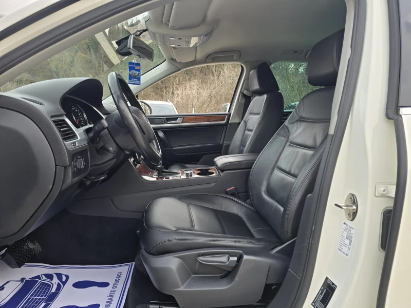 VW Touareg 3.0TDI - 239к.с. 157хил. км. !, снимка 10 - Автомобили и джипове - 49452290