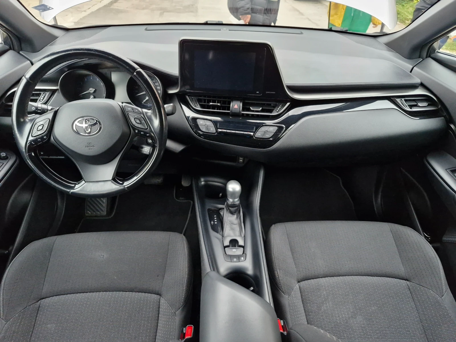 Toyota C-HR 1.2   | Mobile.bg   13