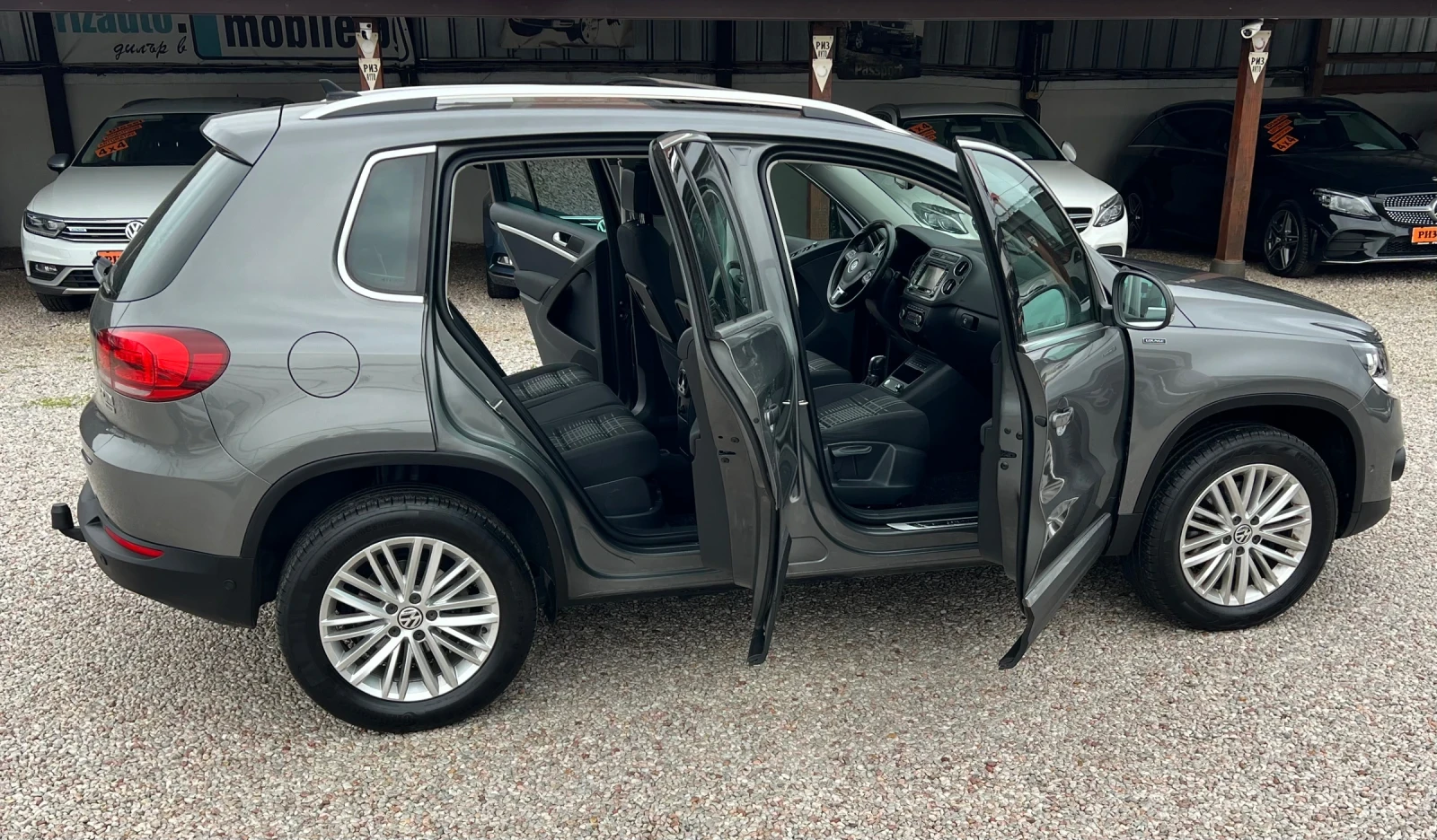 VW Tiguan 2.0TDI* AUT* 4X4* LOUNGE* NAVI* PANORAMA* KEYLESS | Mobile.bg   13