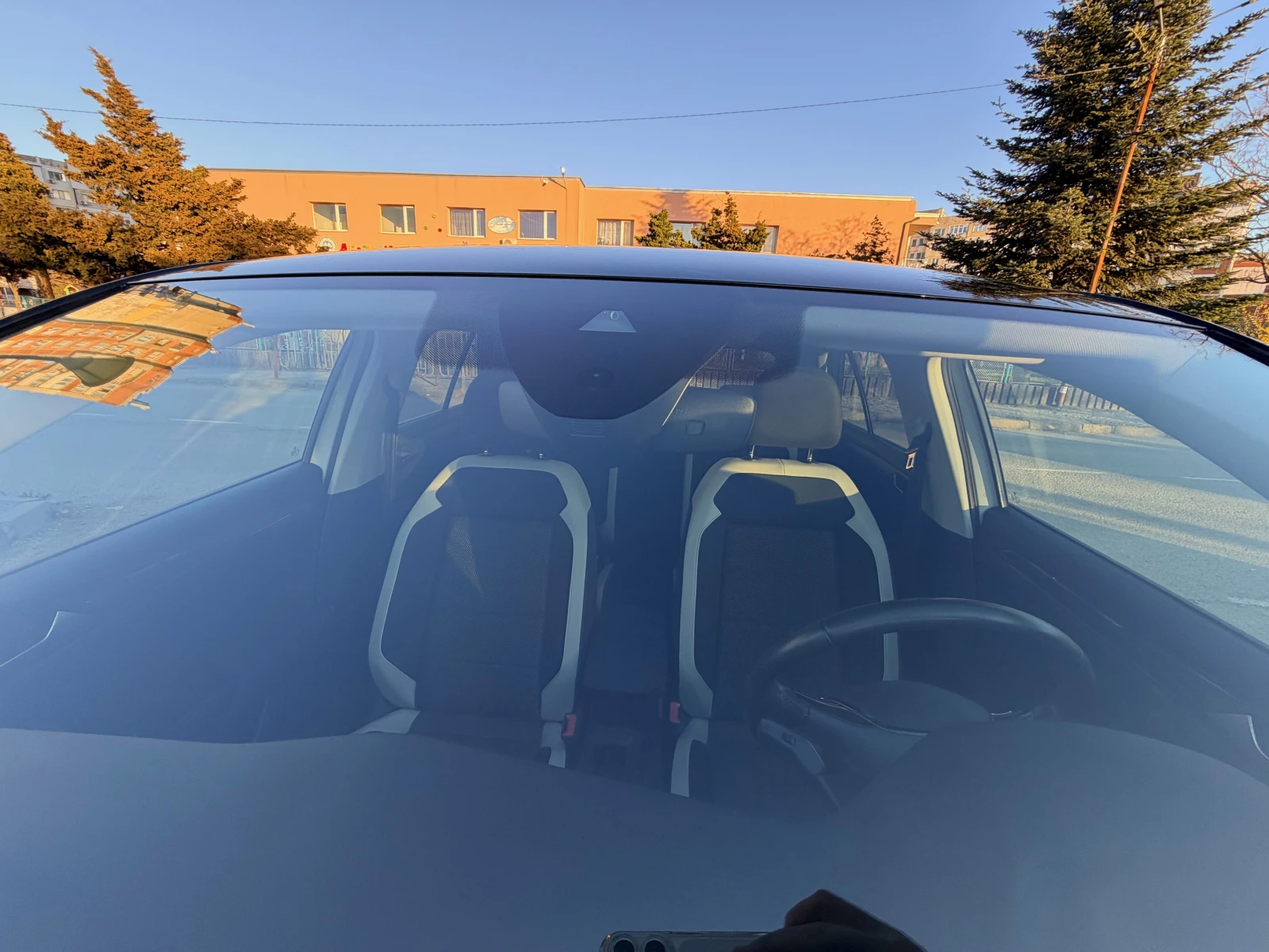 VW T-Roc, снимка 15 - Автомобили и джипове - 54139825