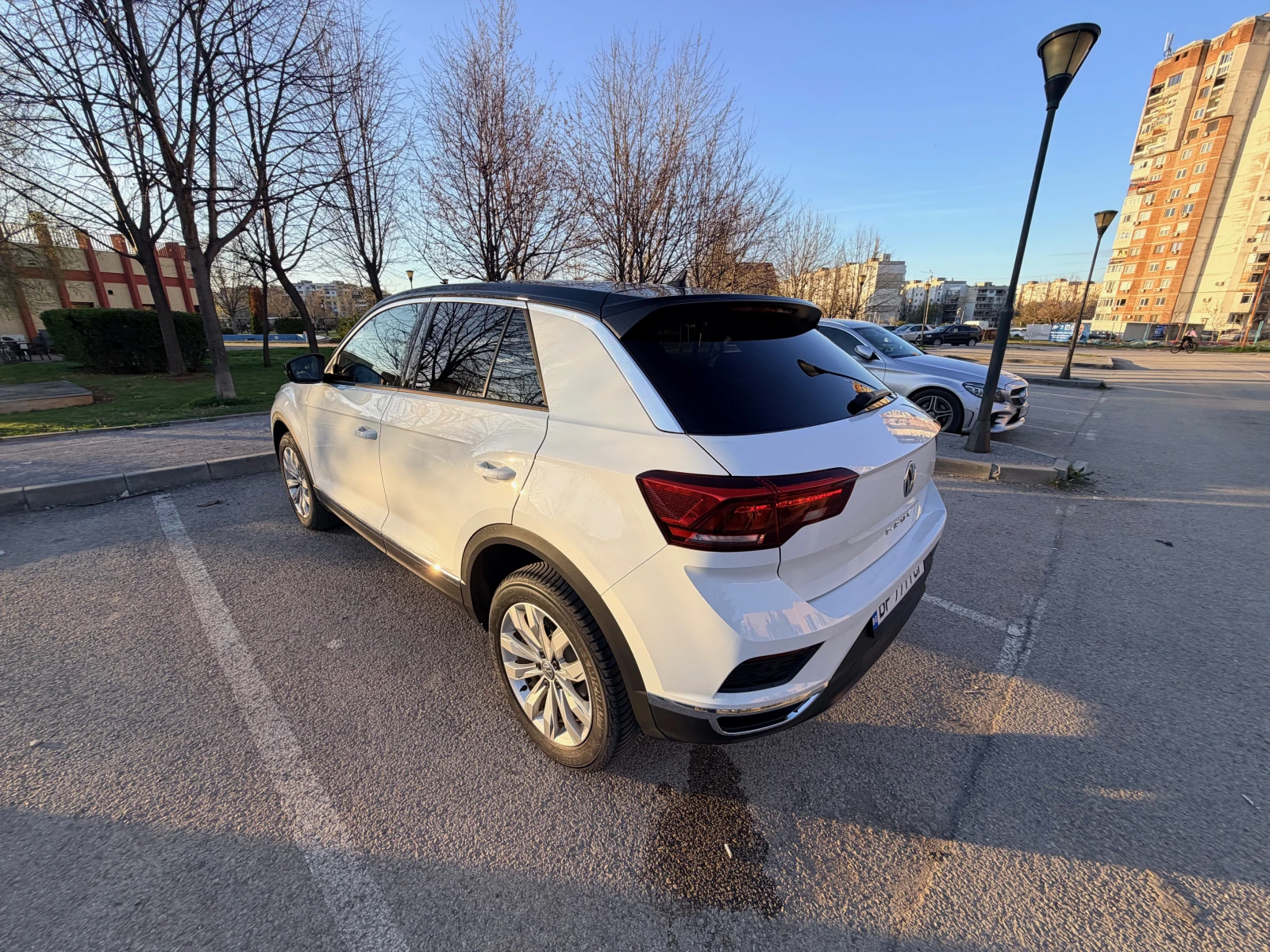 VW T-Roc, снимка 5 - Автомобили и джипове - 54139825